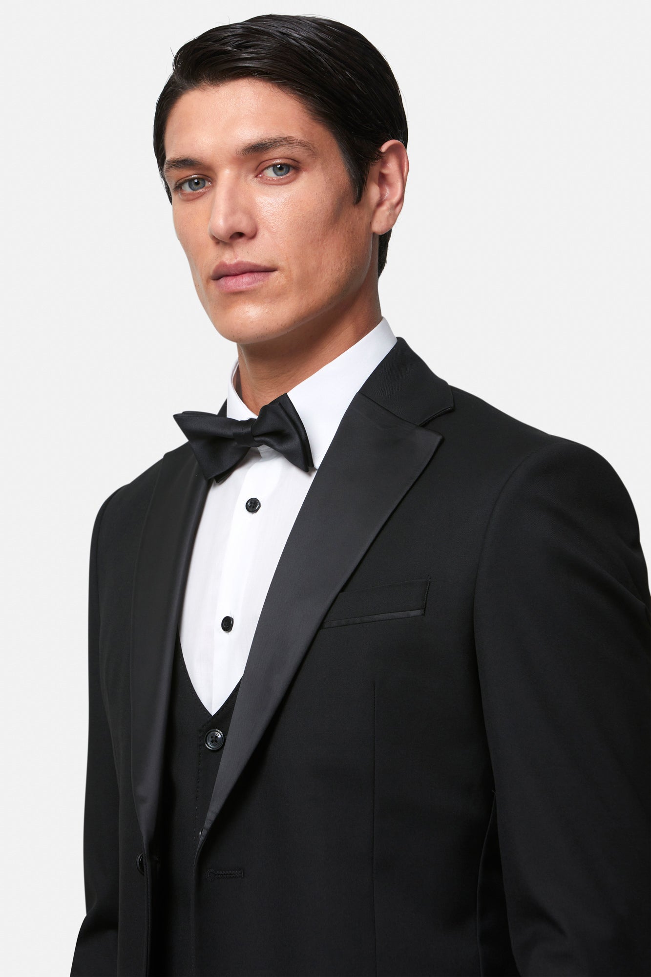 Edina Black 3PC Peak TUX